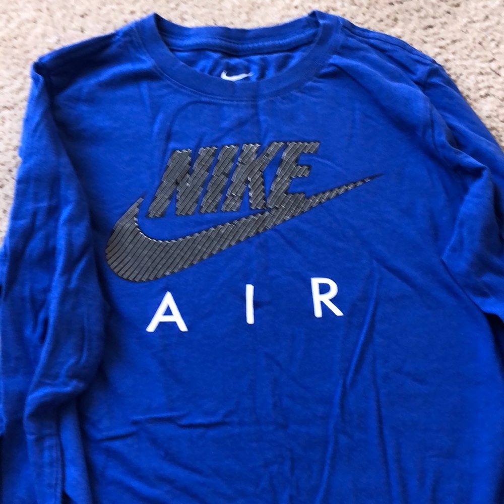Nike youth long sleeve tshirt